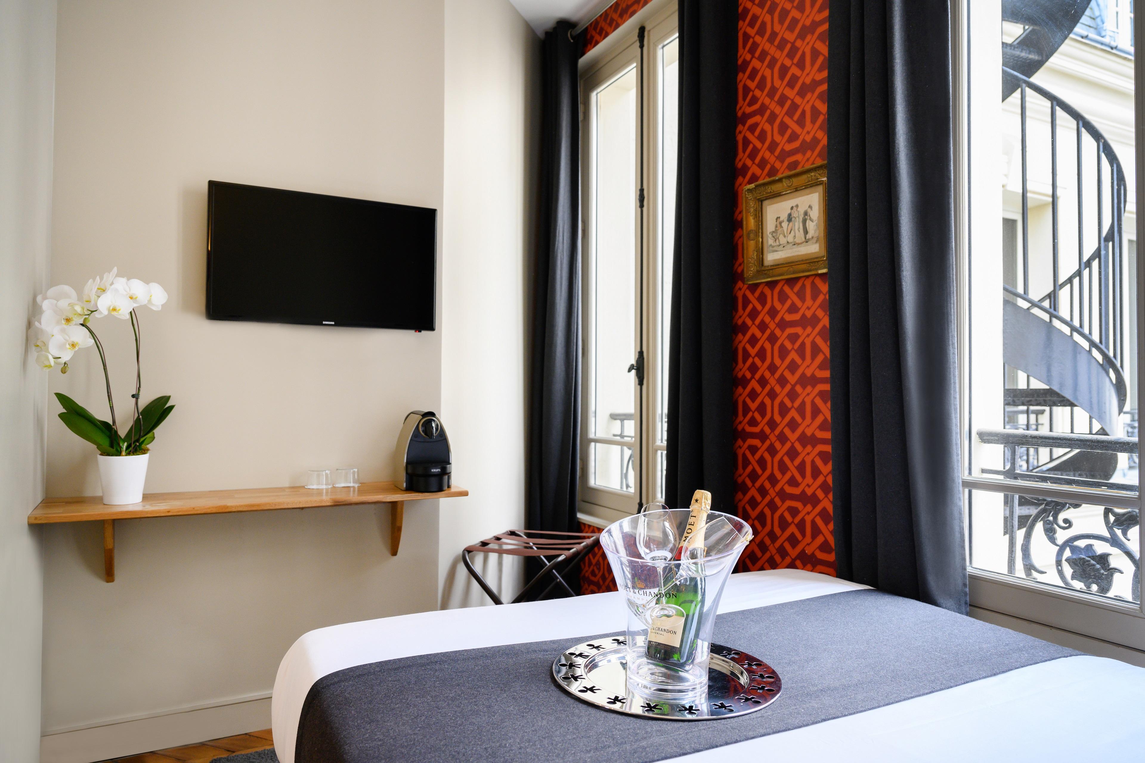 Hotel Helzear Champs-Elysees Paris Exterior photo